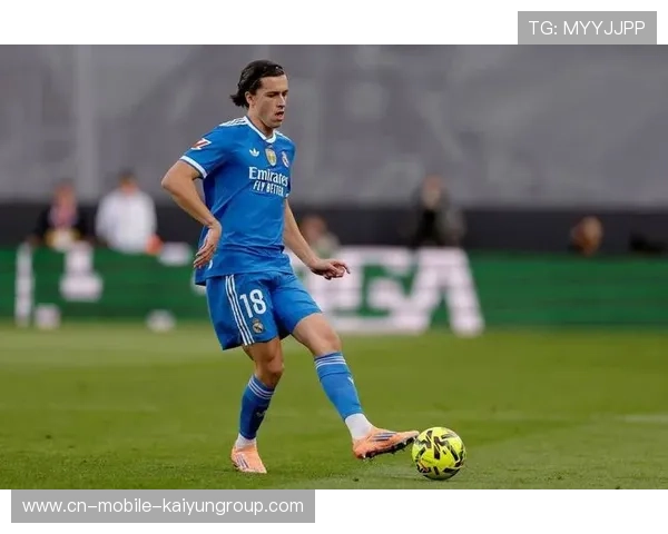 库拉索的荷兰血脉：小岛足球奇兵解析