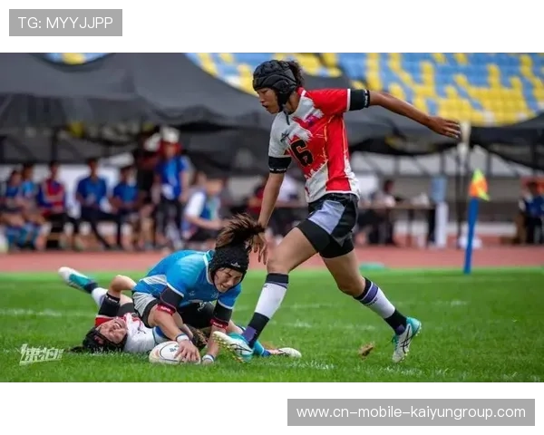 加拿大七人制橄榄球明星球员多次关键突破，加拿大式橄榄球