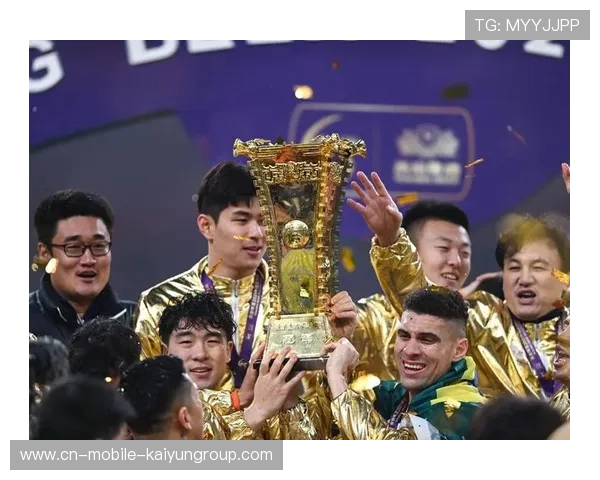 冠军球队举办球员家庭日活动增强团队凝聚力,家庭足球队 冠军球队举办球员家庭日活动增强团队凝聚力,家庭足球队