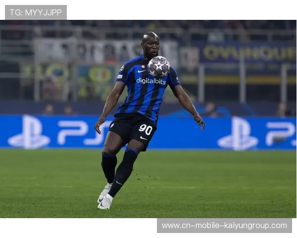 国际米兰主场庆功,卢卡库梅开二度,国际米兰签约卢卡库 国际米兰主场庆功,卢卡库梅开二度,国际米兰签约卢卡库