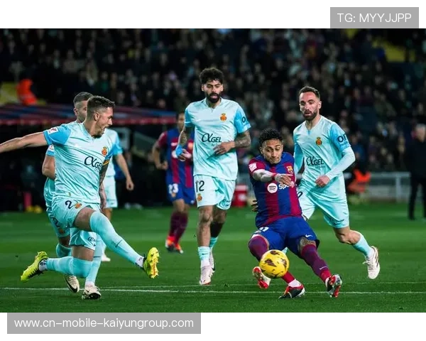 巴萨防线堪忧，3-3平布鲁日，晋级形势愈加严峻，巴萨主场不败